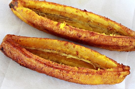 Dominican Food - Canoas De Plátano Maduro