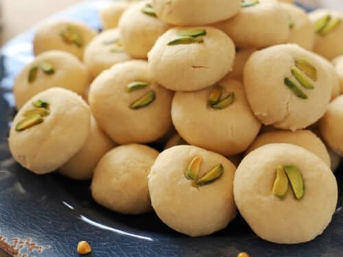 Ghreyba (Libyan Butter Cookies)