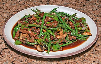 Madagascar Food - Hen'omby Sy Haricots Verts (Green Beans And Ground Beef)