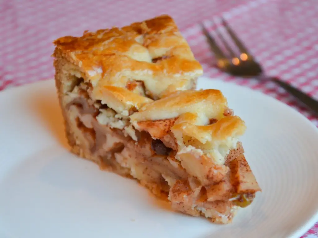 Dutch apple pie (Appeltaart)