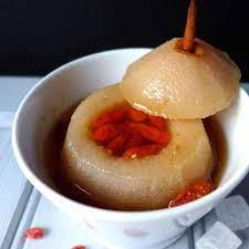Chinese Dessert - Steamed Asian Pears with Rock Sugar