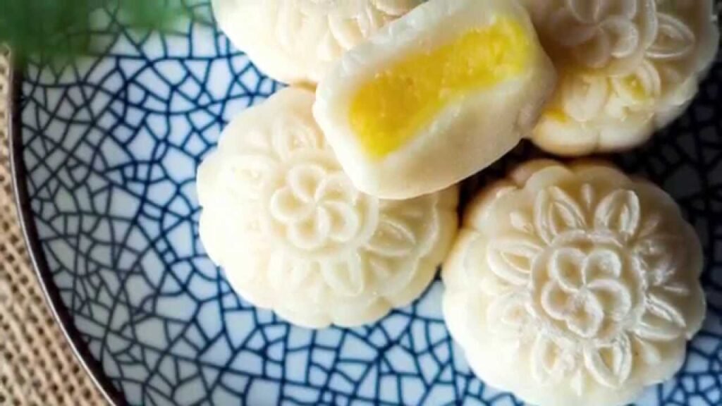 Chinese Desserts - Snow Skin Mooncake-Recipe with Custard Filling