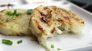 Chinese Vegan Food - Vegan Turnip Cakes (Lo Bak Go)