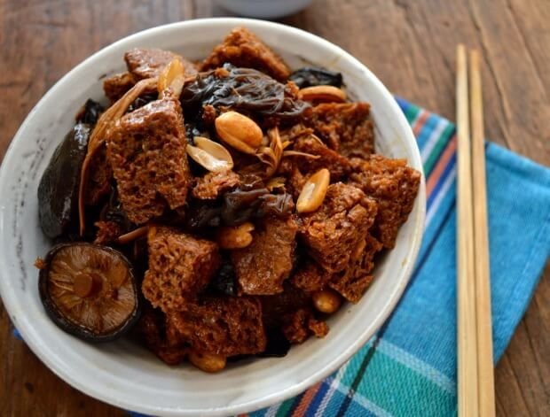 Chinese Vegan Food - Hong Shao Kao Fu