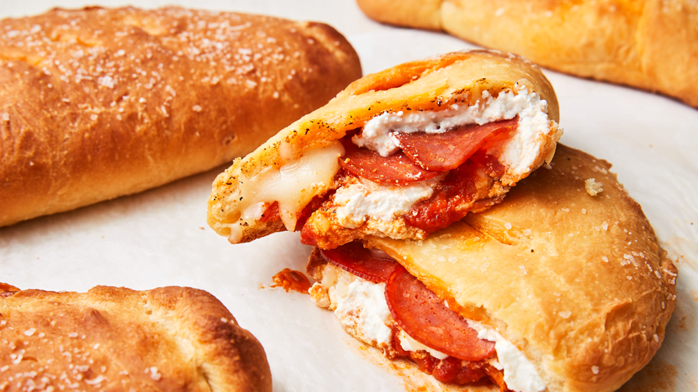 All American Pizza - Calzone