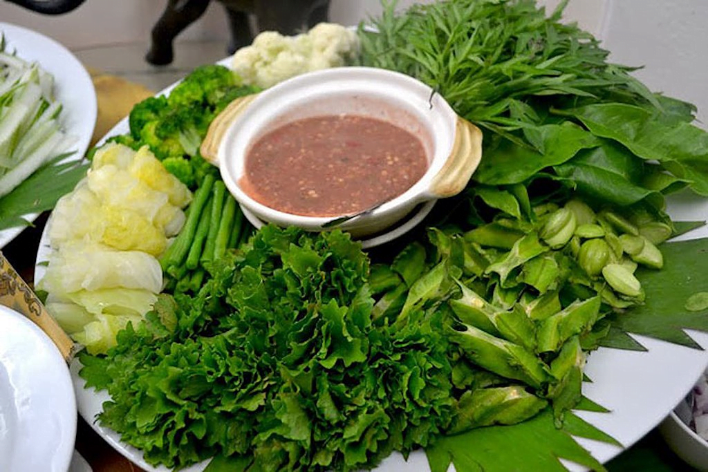 Bruneian food - Ulam-Ulam (Raw Vegetable Salad)