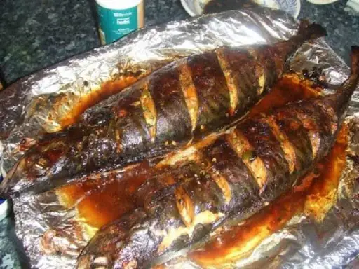 Comoros Food - Grilled Fish (Poisson Grillé) 