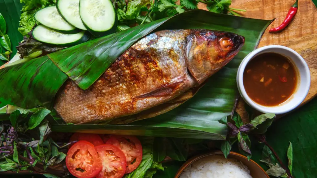 Cambodia Food - Trey Ang (Grilled Fish)